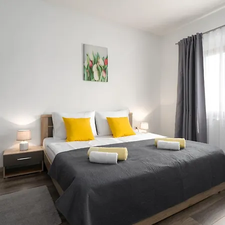 House Demetra By Briskva *