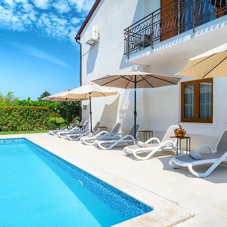 House Demetra Villa Tinjan