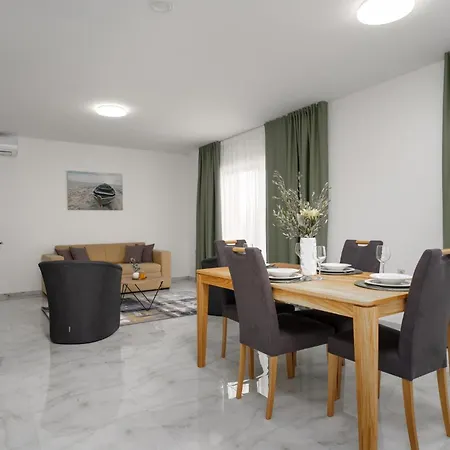 Villa House Demetra Tinjan