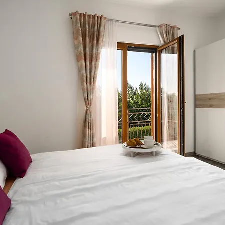 House Demetra By Briskva Tinjan