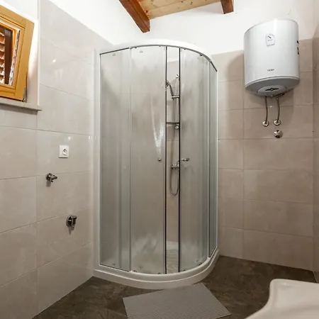 House Demetra By Briskva Вилла