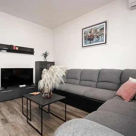 House Demetra By Briskva Villa *