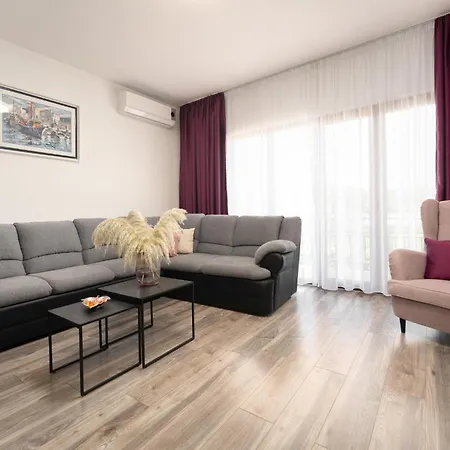 Villa House Demetra Tinjan