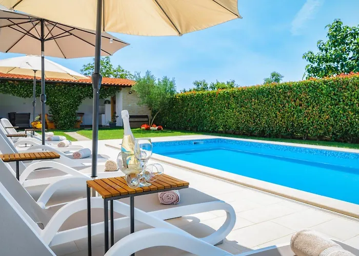 Vila House Demetra By Briskva Tinjan