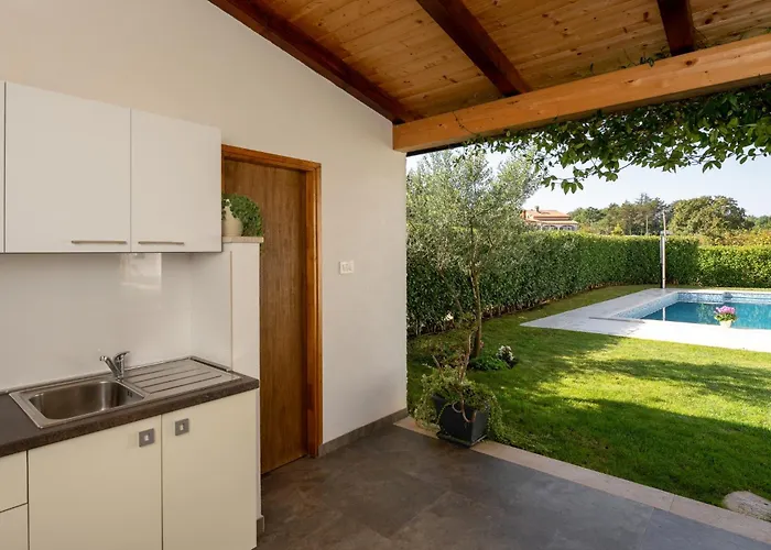 House Demetra By Briskva Vila