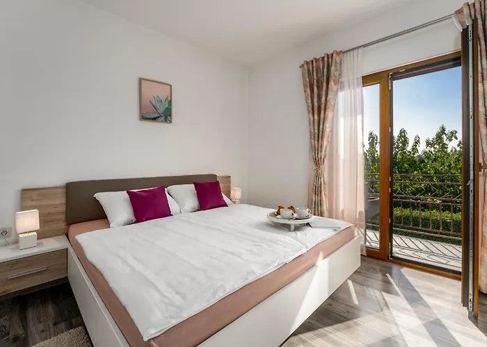 Vila House Demetra By Briskva Tinjan