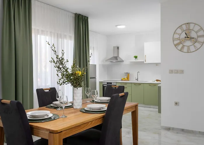 House Demetra By Briskva *