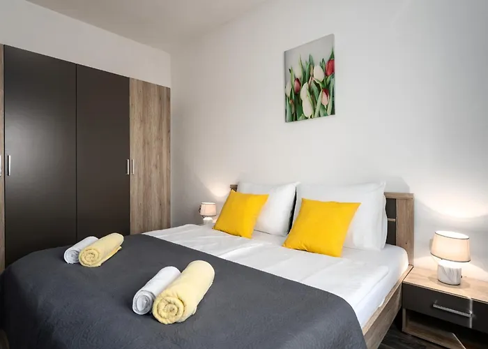 Vila House Demetra By Briskva